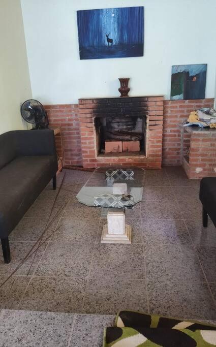 Chacara Com Piscina Em Condominio Fechado Prox Shopping Outlet Catarina مايرينك المظهر الخارجي الصورة